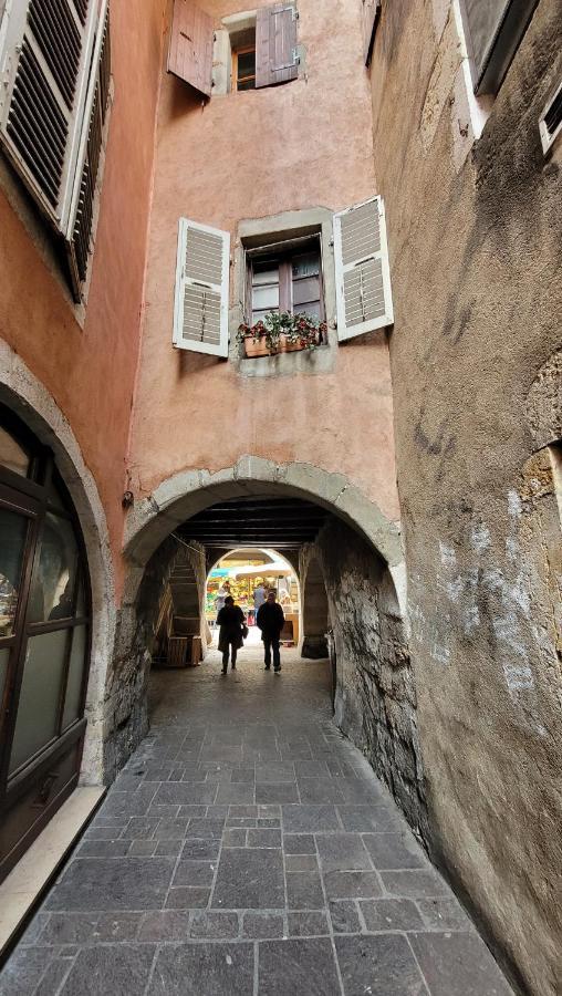 Annecy Lake Central Exterior photo